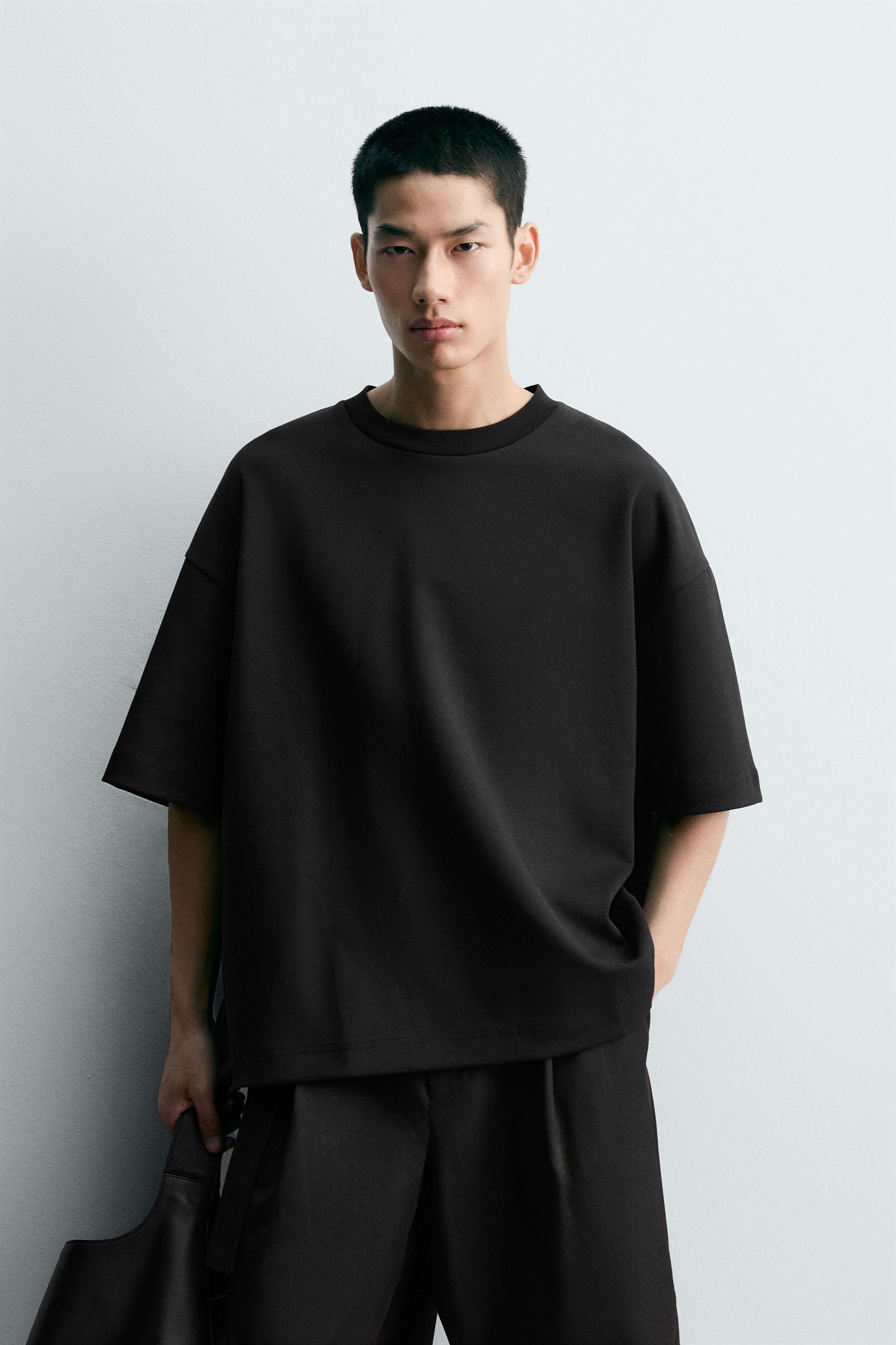 エンボス加工テキストTシャツ - ブラック | ZARA Japan / 日本
