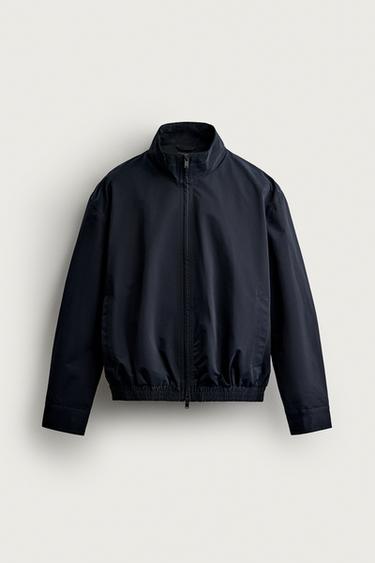 BLOUSON TECHNIQUE LÉGER DÉPERLANT - Bleu marine foncé de Zara