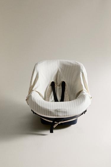 STRIPED CAR SEAT COVER - striped by Zara