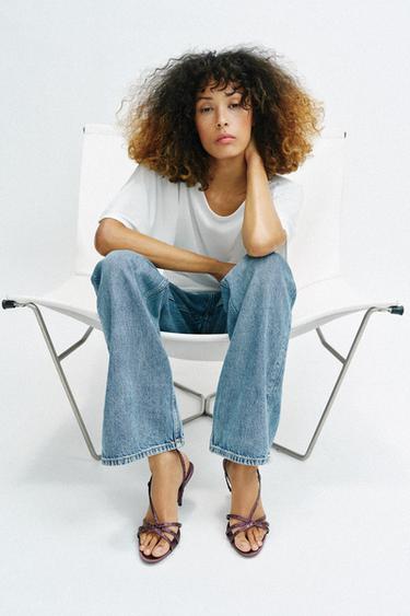 صندل بكعب وأشرطة بلمعات - بنفسجي الخاص بـ Zara - صورة 0