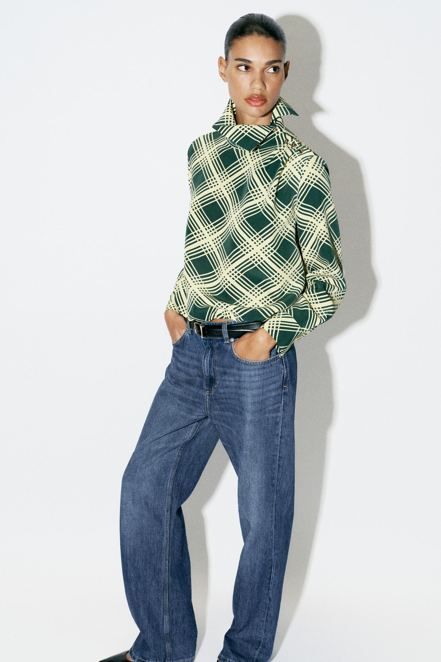 Женская блузка Zara Plaid Shoulder Button Blouse, цвет: Зелёный / Экрю — фото 2