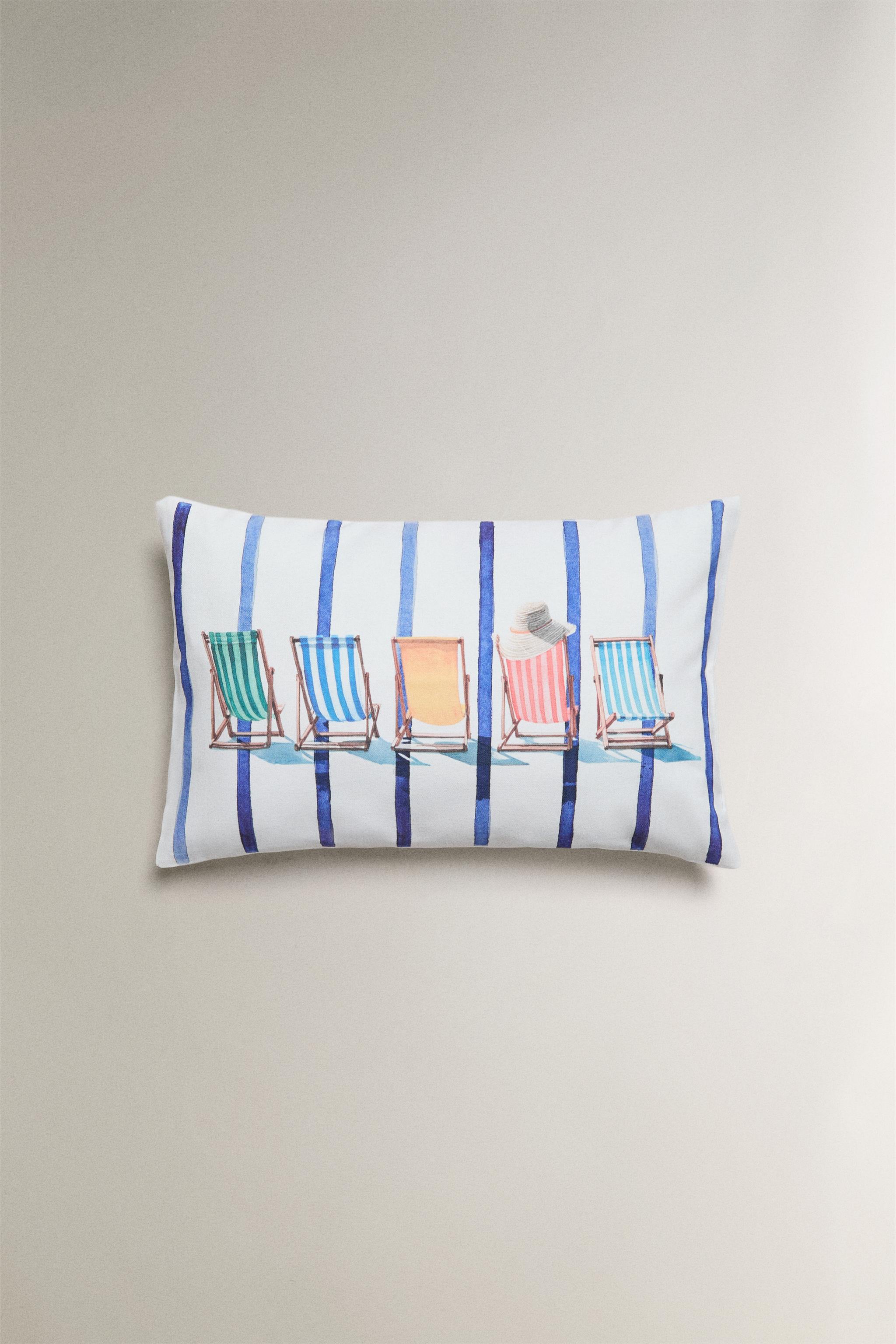 LOUNGE CHAIR THROW PILLOW COVER - Blue | ZARA Canada
