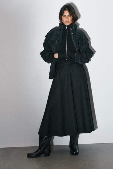 PLEATED MIDI SKIRT - Black by Zara