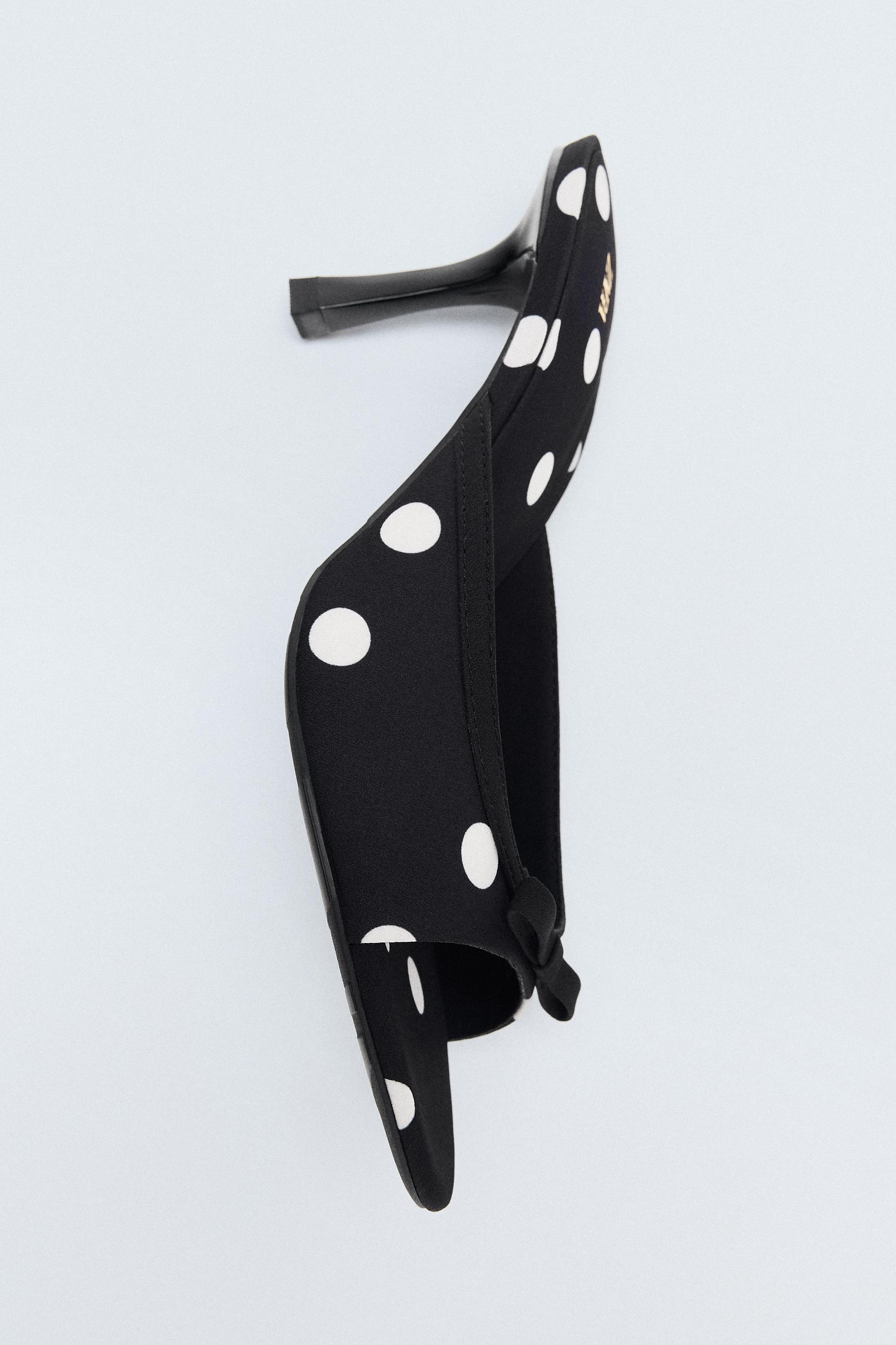 PRINTED BOW DETAIL SANDALS