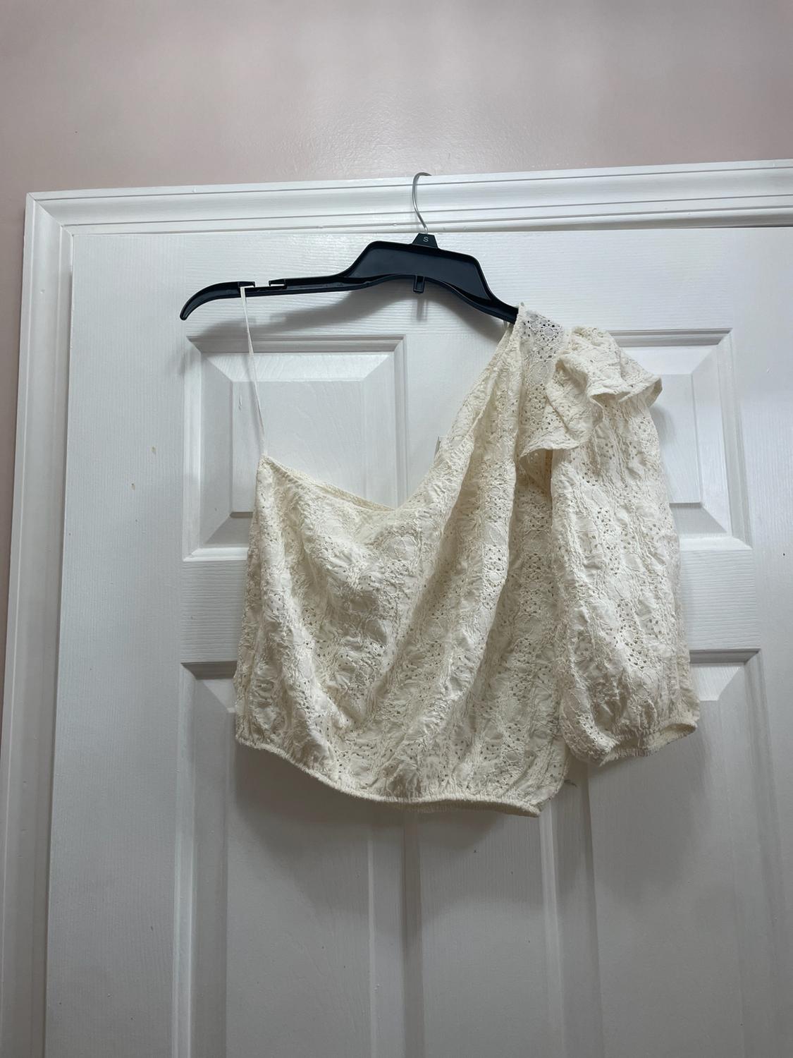 EMBROIDERED ASYMMETRIC TOP - Image 3