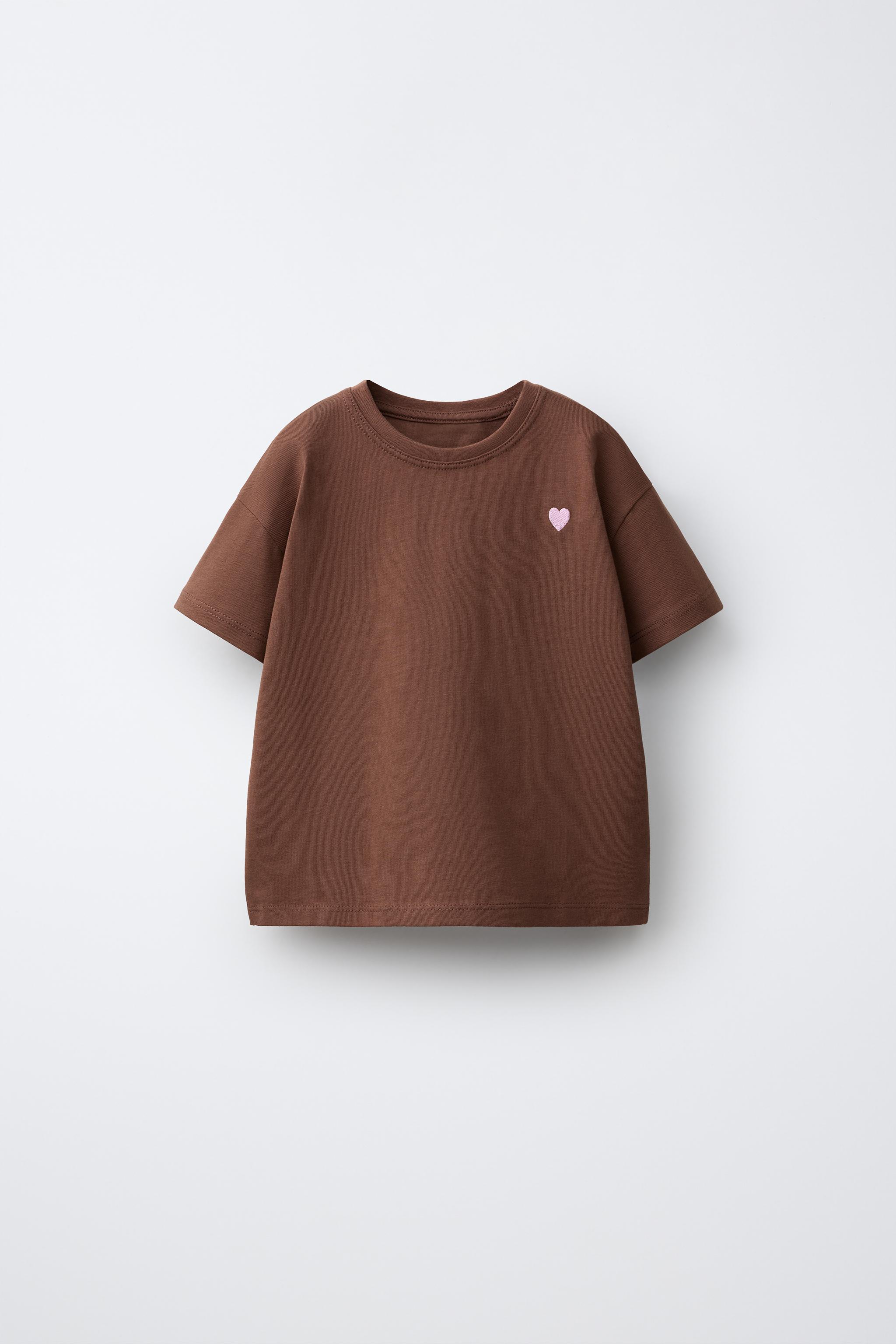 EMBROIDERED HEART PLAIN T-SHIRT — Chocolate