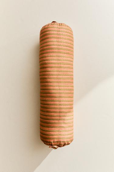 COUSSIN CYLINDRIQUE RAYURES - Orange de Zara - Image 5