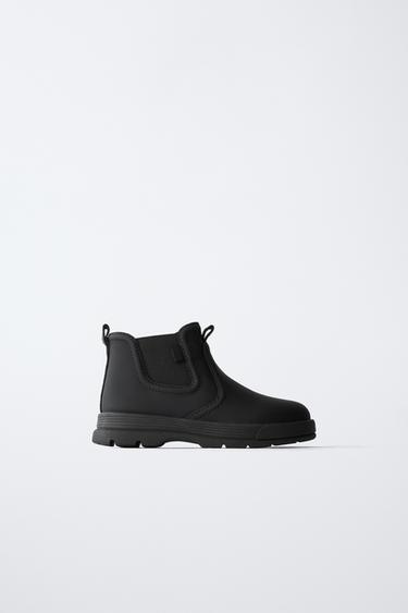 РЕЗИНОВЫЕ БОТИНКИ — Черный от Zara — изображение 0