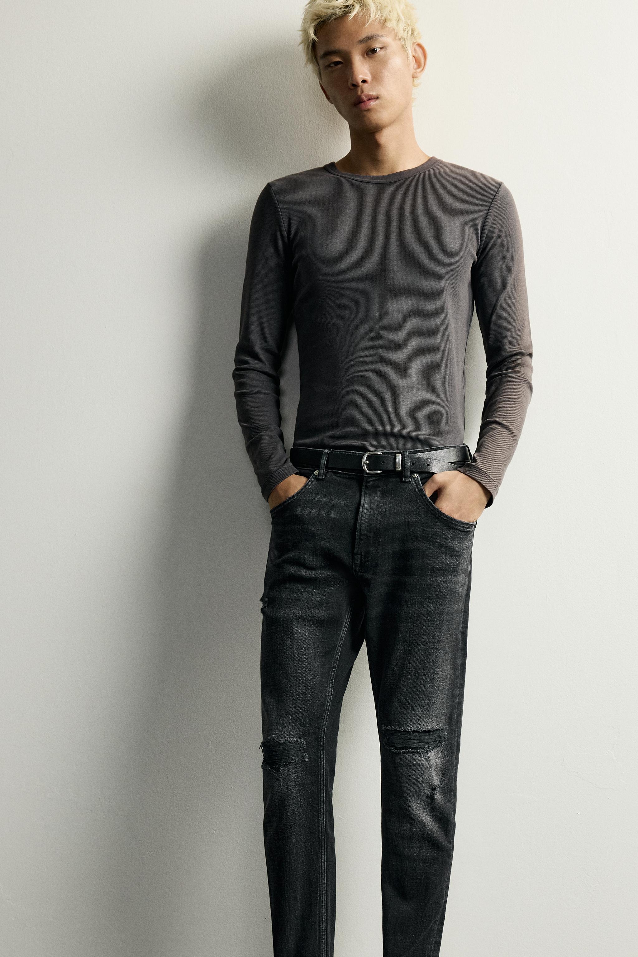 DISTRESSED SKINNY FIT JEANS