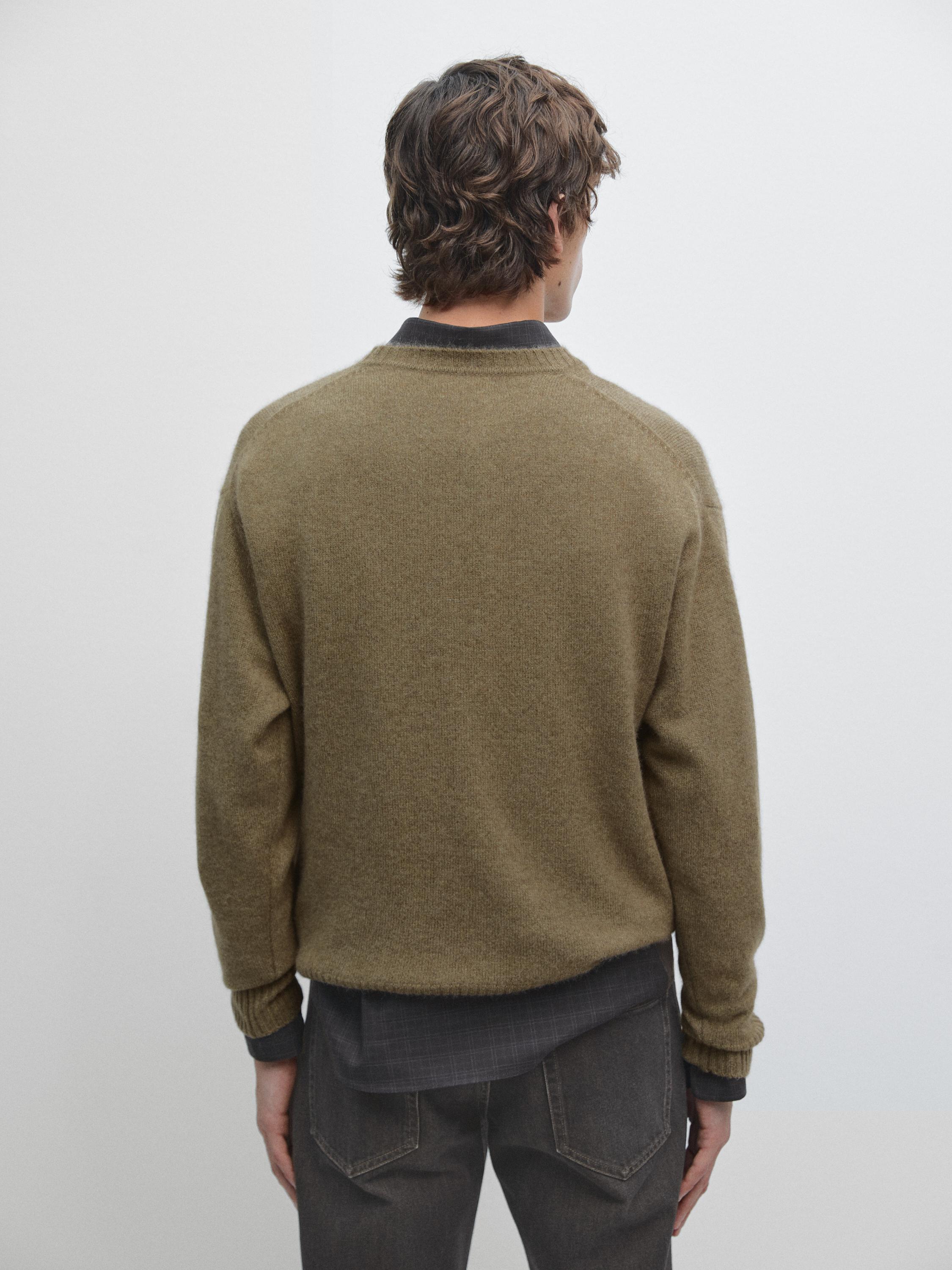100% cashmere sweater