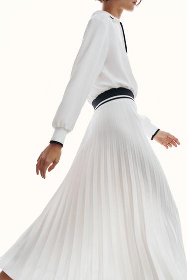 فستان ميدي بليسيه ممزوج - أبيض الخاص بـ Zara