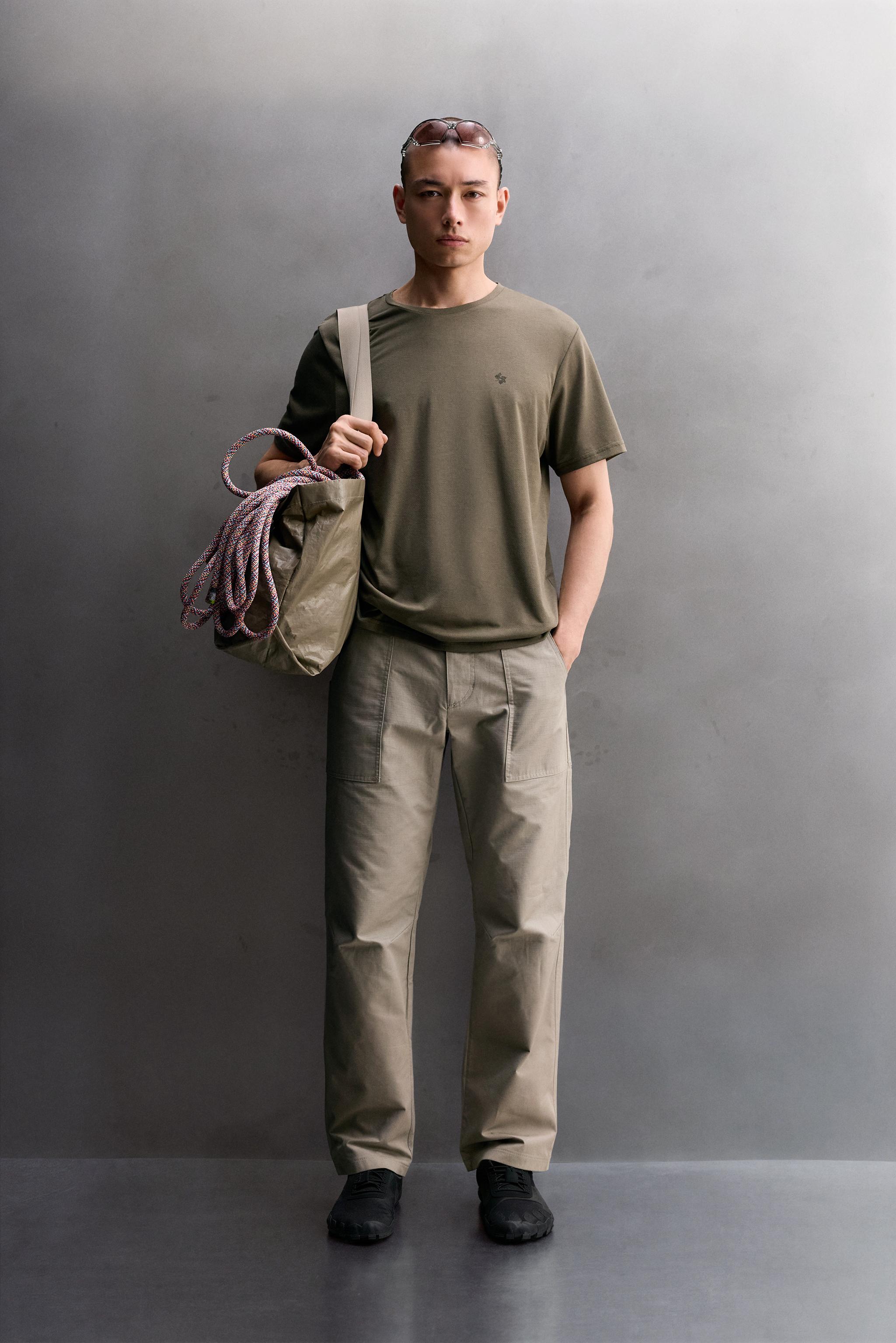 TAPERED FIT クライミングパンツ - ミディアムエクリュ | ZARA Japan