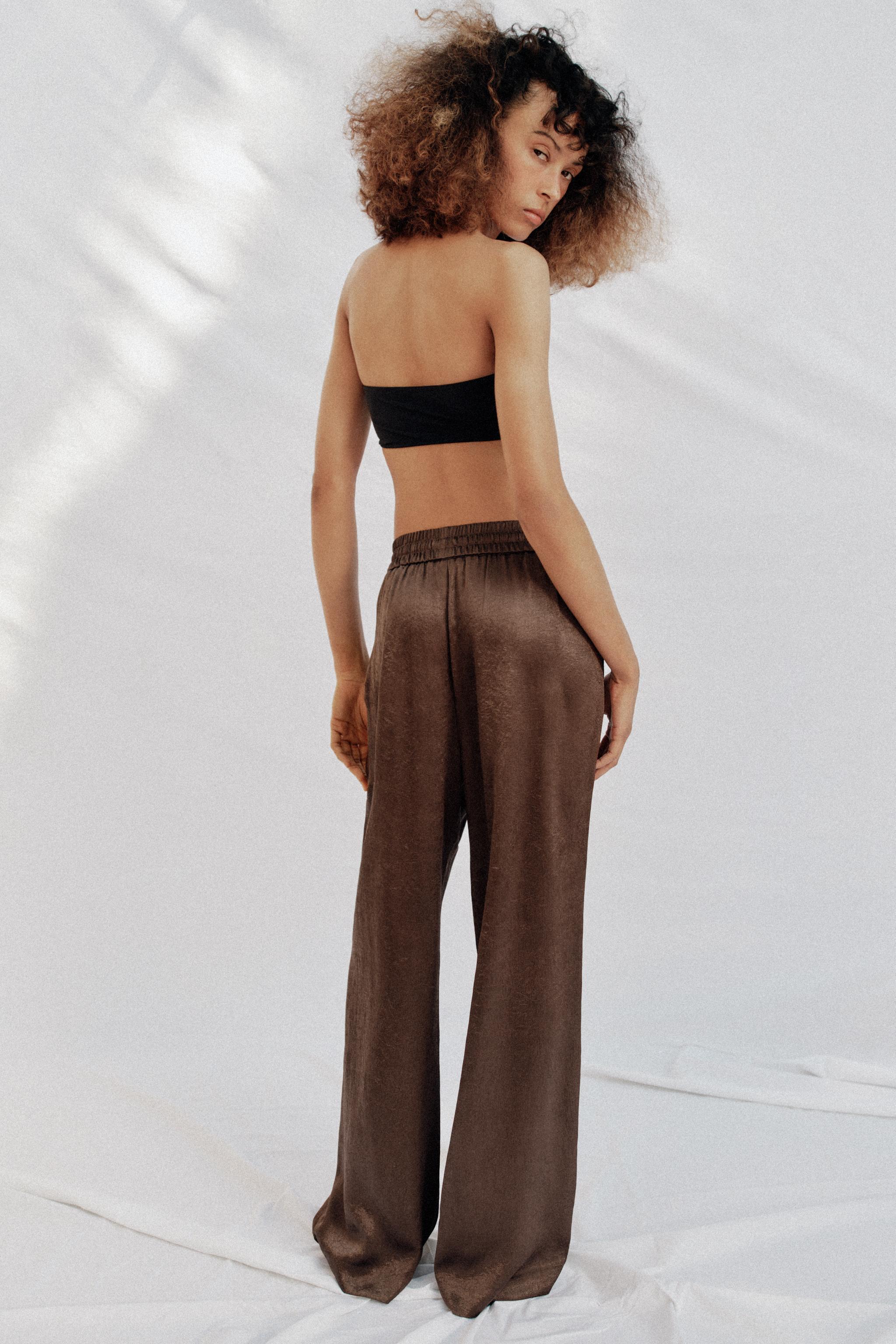WRINKLE-LOOK FLOWY PANTS