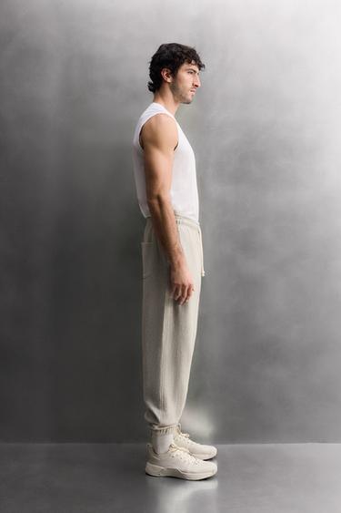 PANTALLONA JOGGER PËR STËRVITJE - Gri me cirka nga Zara