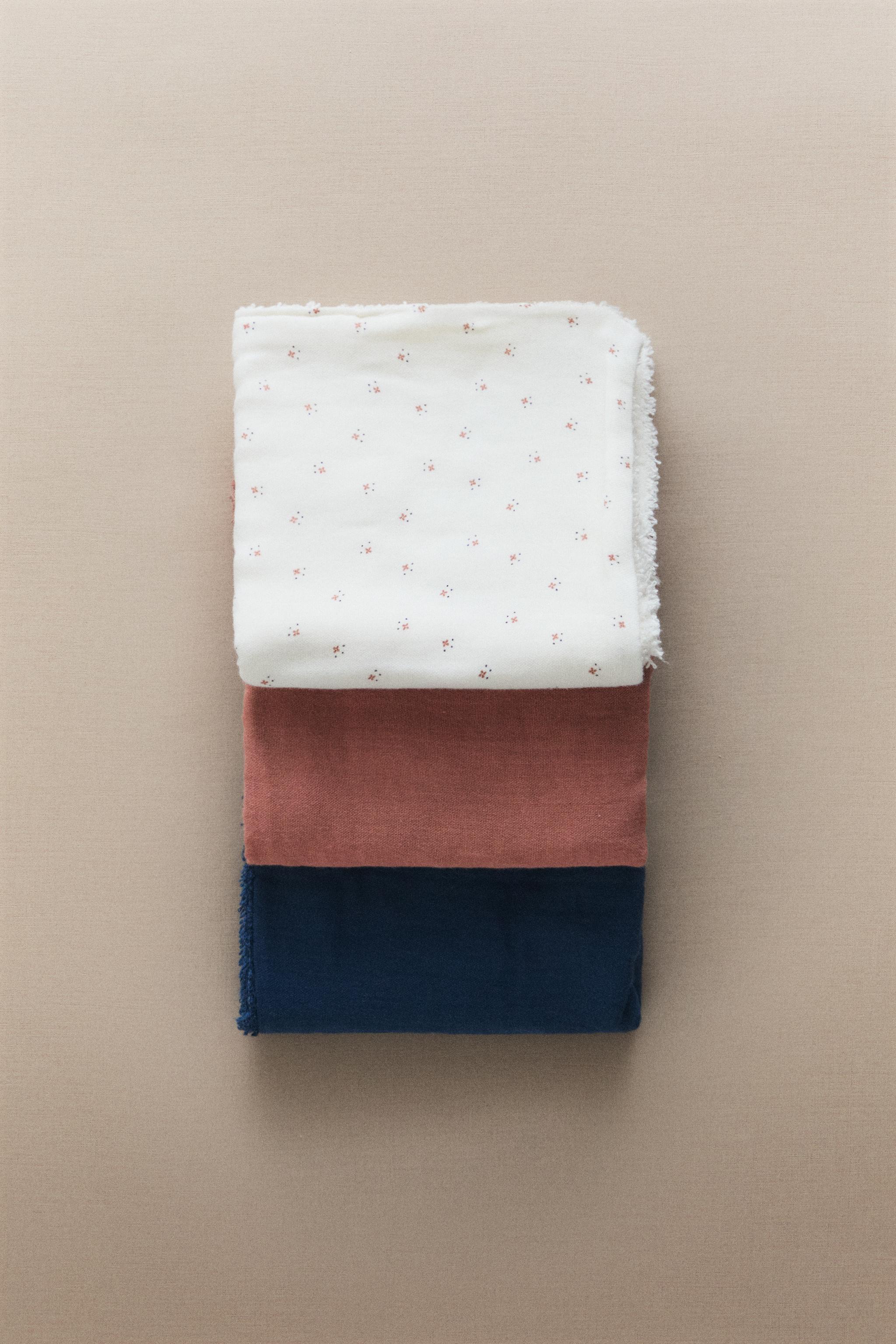 MINI SERVIETTE BÉBÉ FLEUR (PACK DE 3)