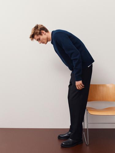 Zara 100% wool raglan sleeve knit sweater - 470