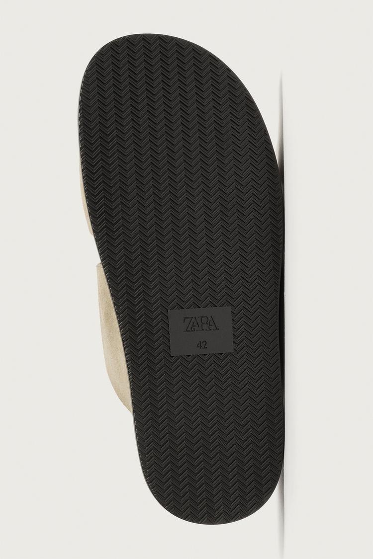Sandalias de cuero con correa 7