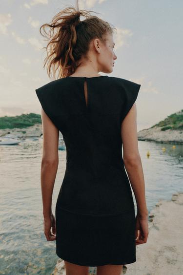 ROBE COURTE À BRANDEBOURGS - Noir de Zara - Image 5