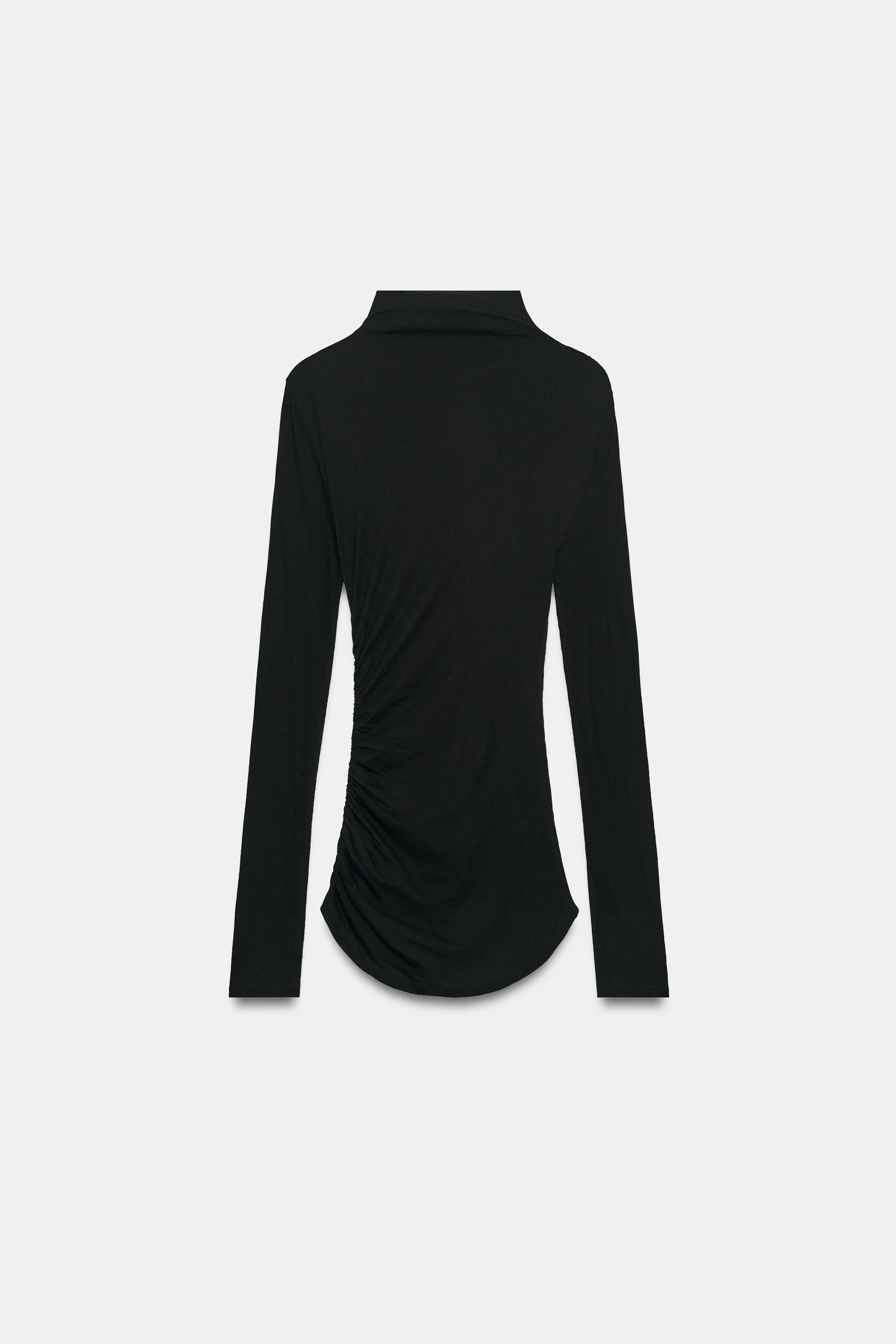 HIGH NECK RUCHED T-SHIRT