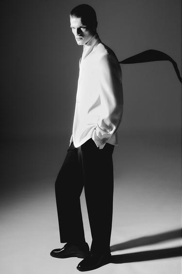 حذاء جلدي رسمي - أسود الخاص بـ Zara