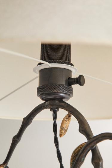 LAMPE PÉTALE EN LAITON I COLIN KING - Or vieilli de Zara - Image 4