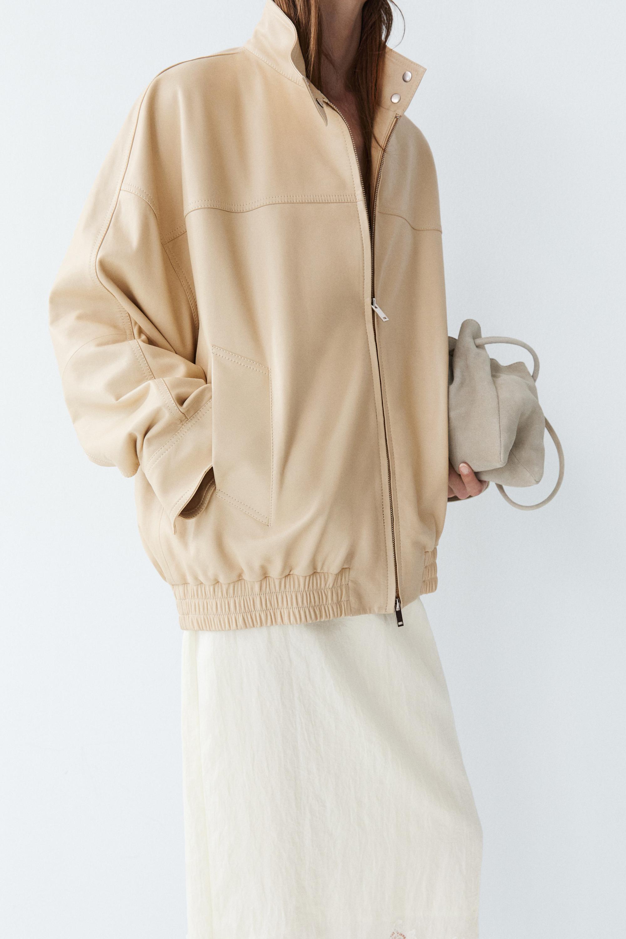 Elastic hem leather jacket