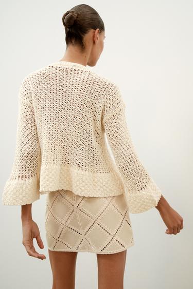 PULL EN MAILLE À VOLANTS - Écru de Zara - Image 5
