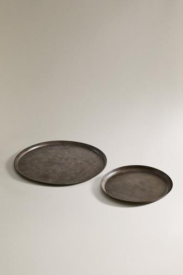 ROUND METAL TRAY - Brown by Zara - Image 1