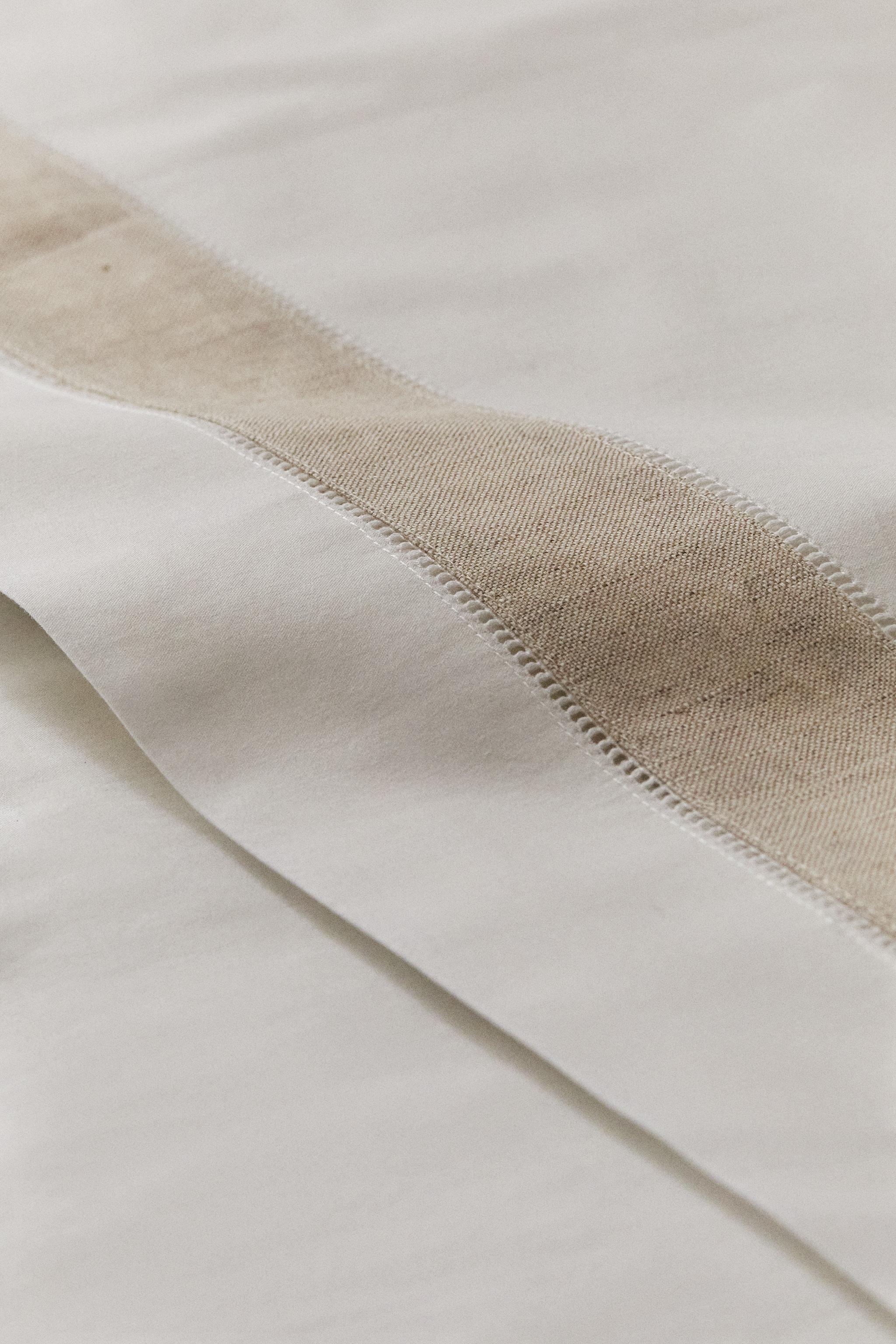 COTTON FLAT SHEET WITH LINEN BORDER