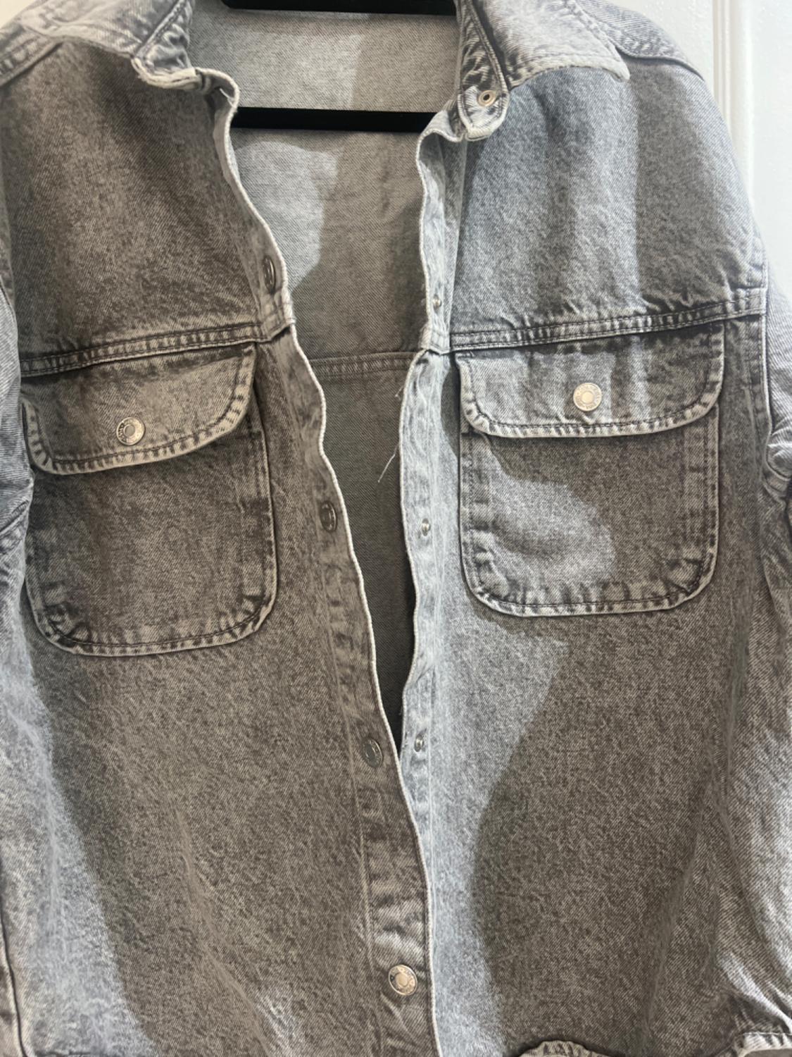 OVERSIZED DENIM OVERSHIRT - Image 2