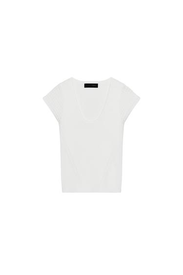 CONTRAST KNIT TOP
