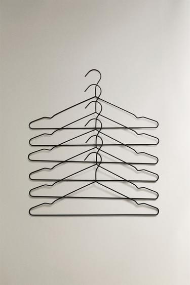 RUBBERISED HANGERS (PACK OF 6) - Black by Zara - Image 0