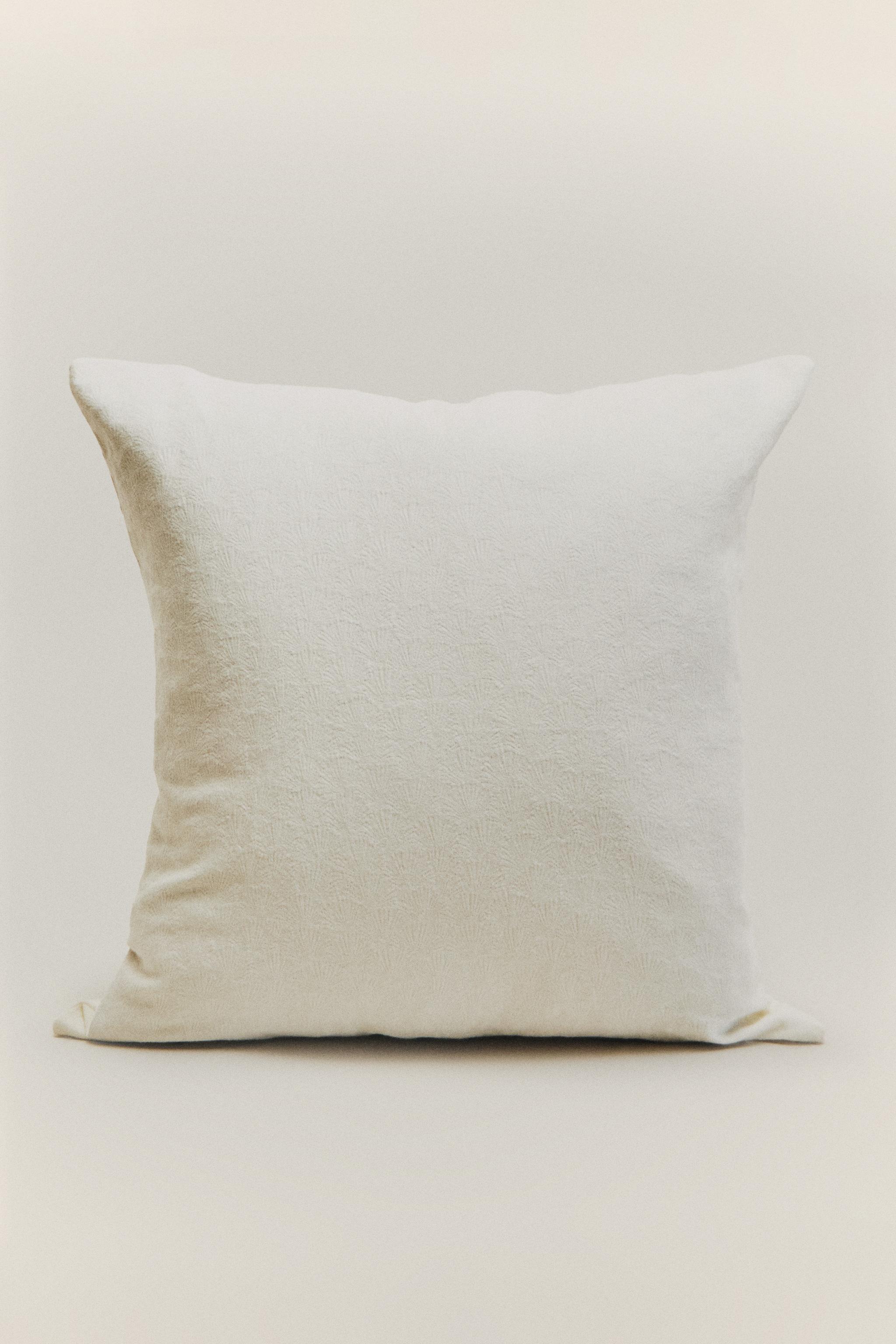 COTTON JACQUARD THROW PILLOW COVER