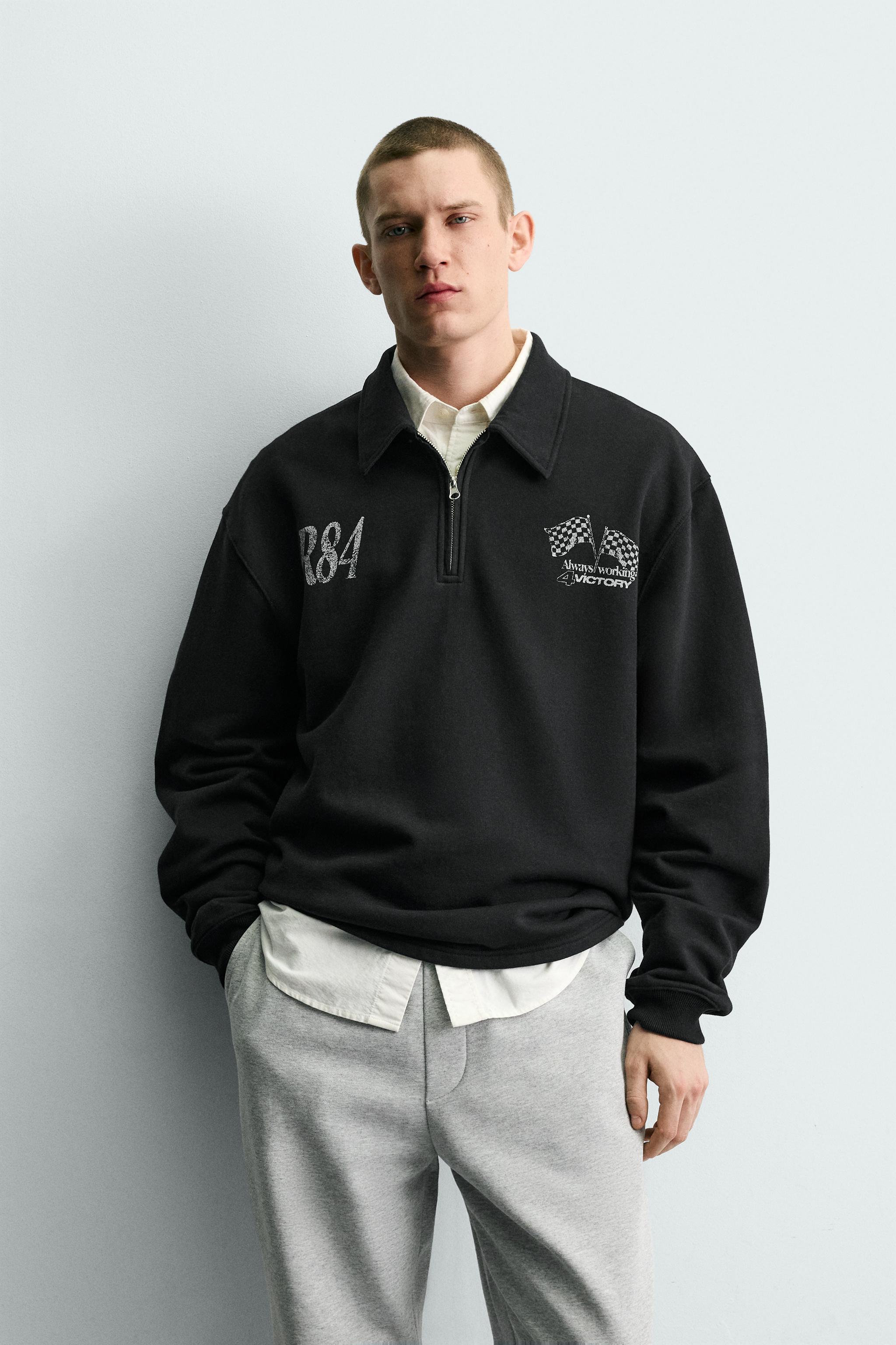 TEXT PRINT QUARTER-ZIP SWEATSHIRT