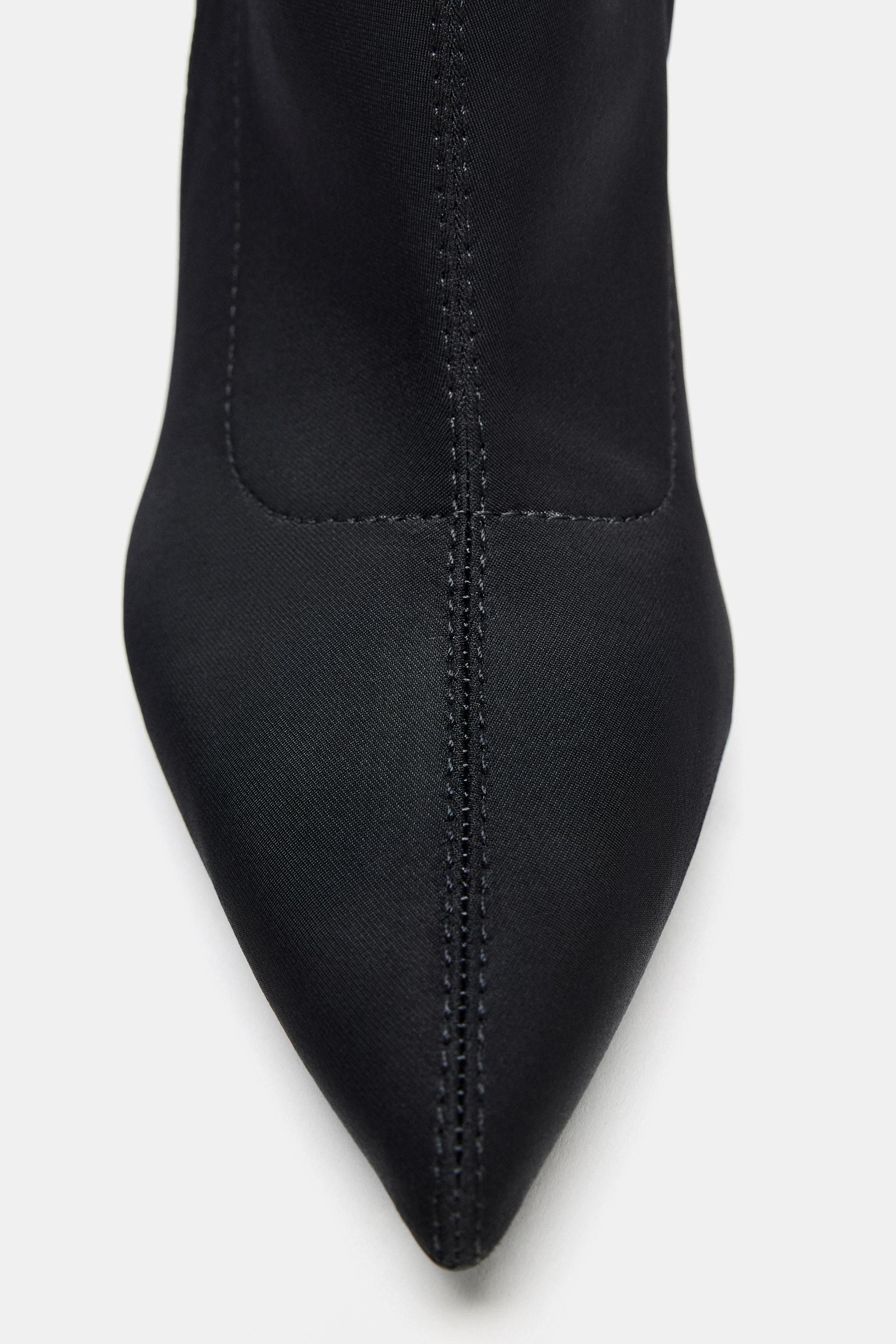 BUCKLE HEELED ANKLE BOOTS