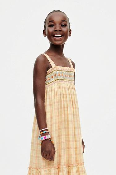 VESTIDO LARGO CUADROS Y FLORES BORDADAS LIMITED EDITION - Amarillo claro de Zara