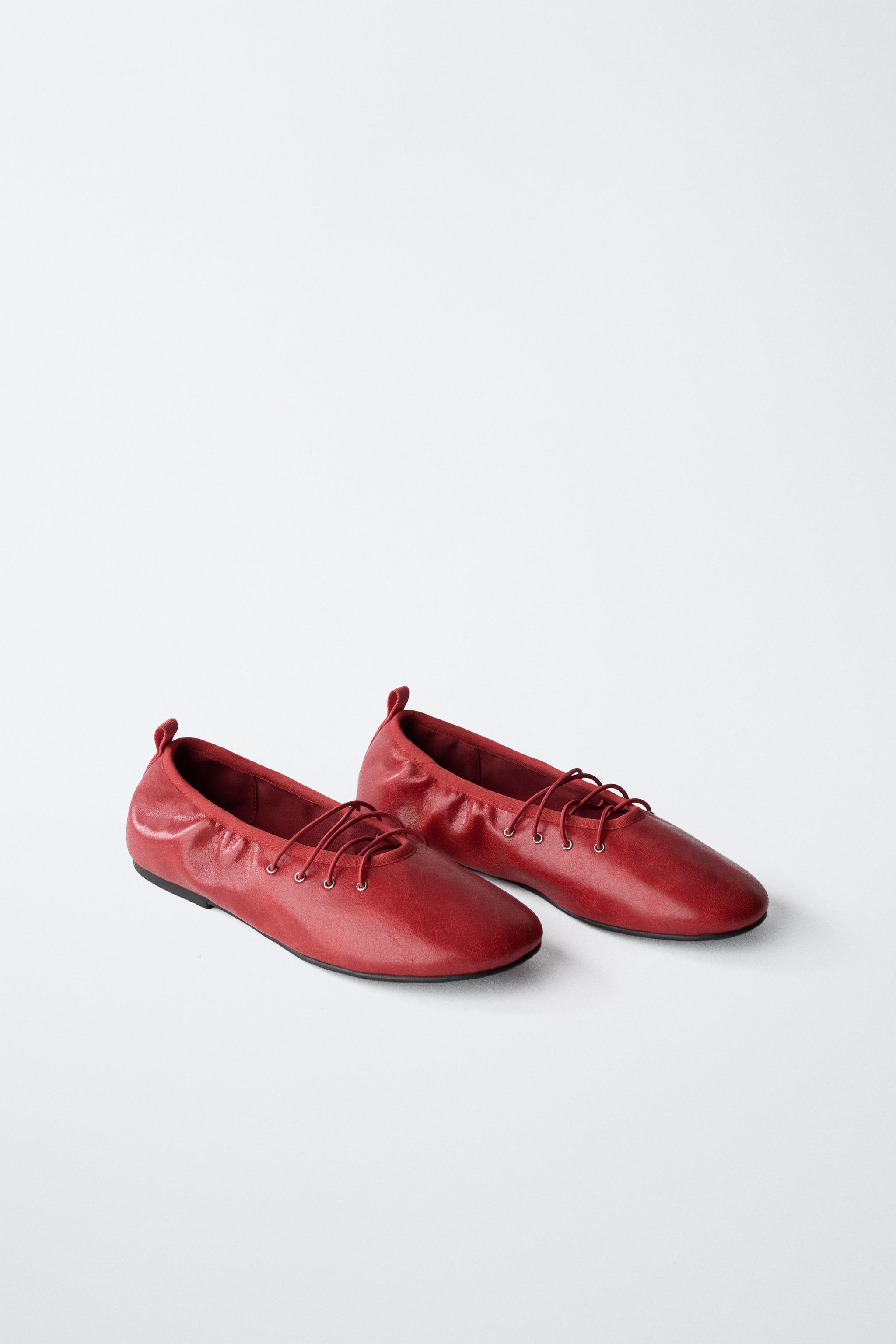 スペイン発送 ZARA 特許効果バレリーナ レッド 上品カジュアル レッド（赤）系 ZARA(ザラ) バレエシューズ(レディース) - 海外