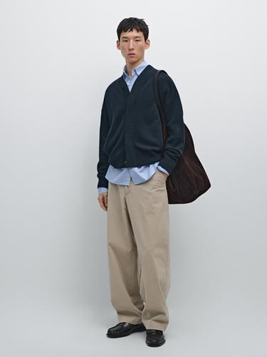 Cardigan à col en V en laine mélangée - Bleu marine de Zara - Image 0