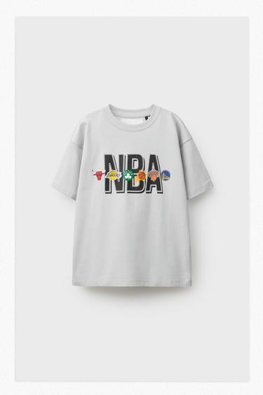 T-SHIRT IMPRIMÉ ÉQUIPES NBA - Gris / Bleu de Zara