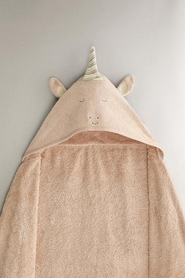 HOODED BABY TOWEL - Pink by Zara