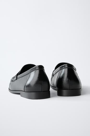 MOCASSIN À SEMELLE FINE - Noir de Zara - Image 4