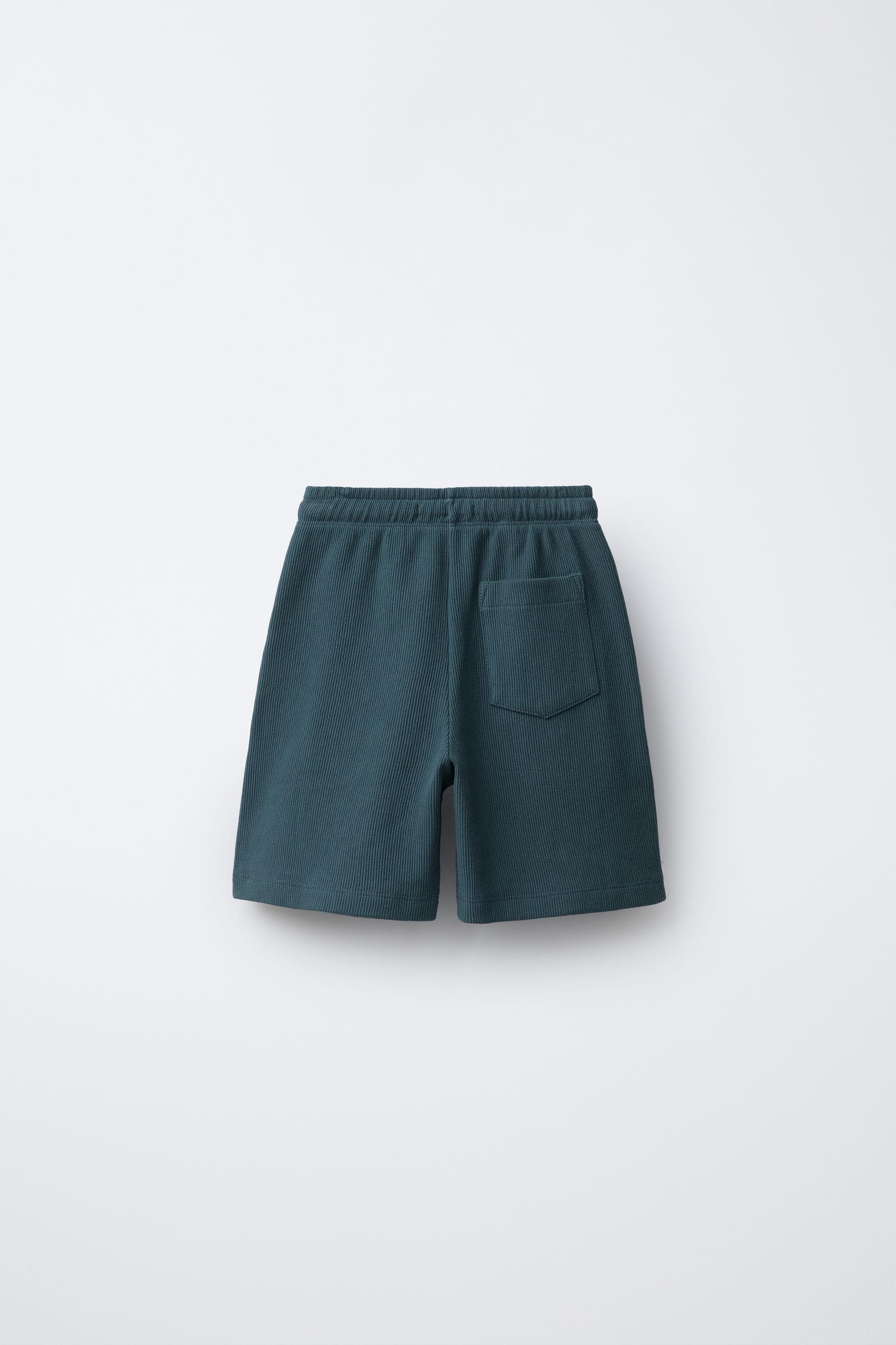 T-SHIRT AND BERMUDA OTTOMAN LABEL SET