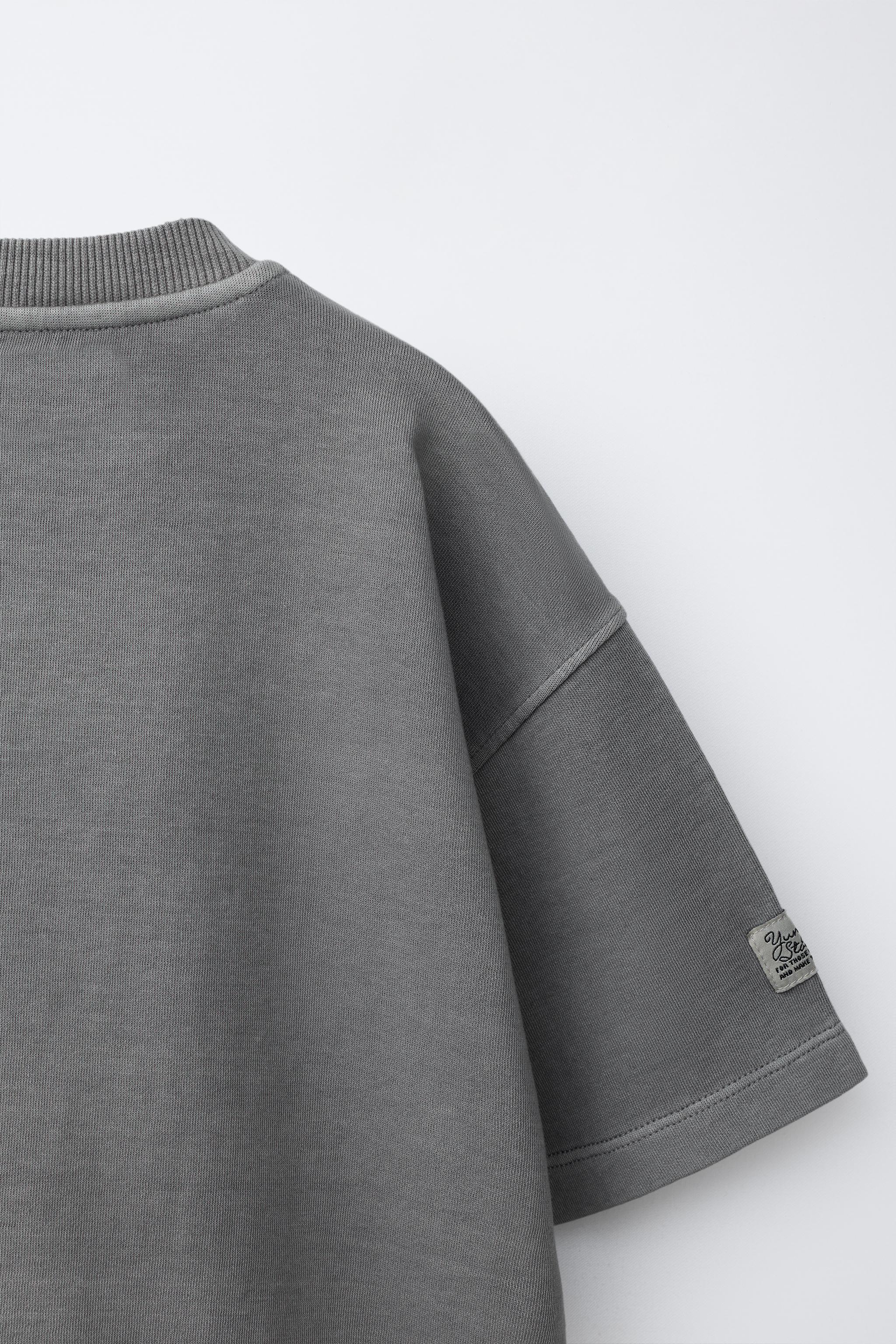T-SHIRT INTERLOCK TEINT EN PIÈCE