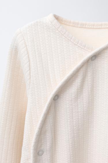 PYJAMA COMBINAISON TEXTURÉ AVEC PIEDS CONVERTIBLES - Écru de Zara - Image 4