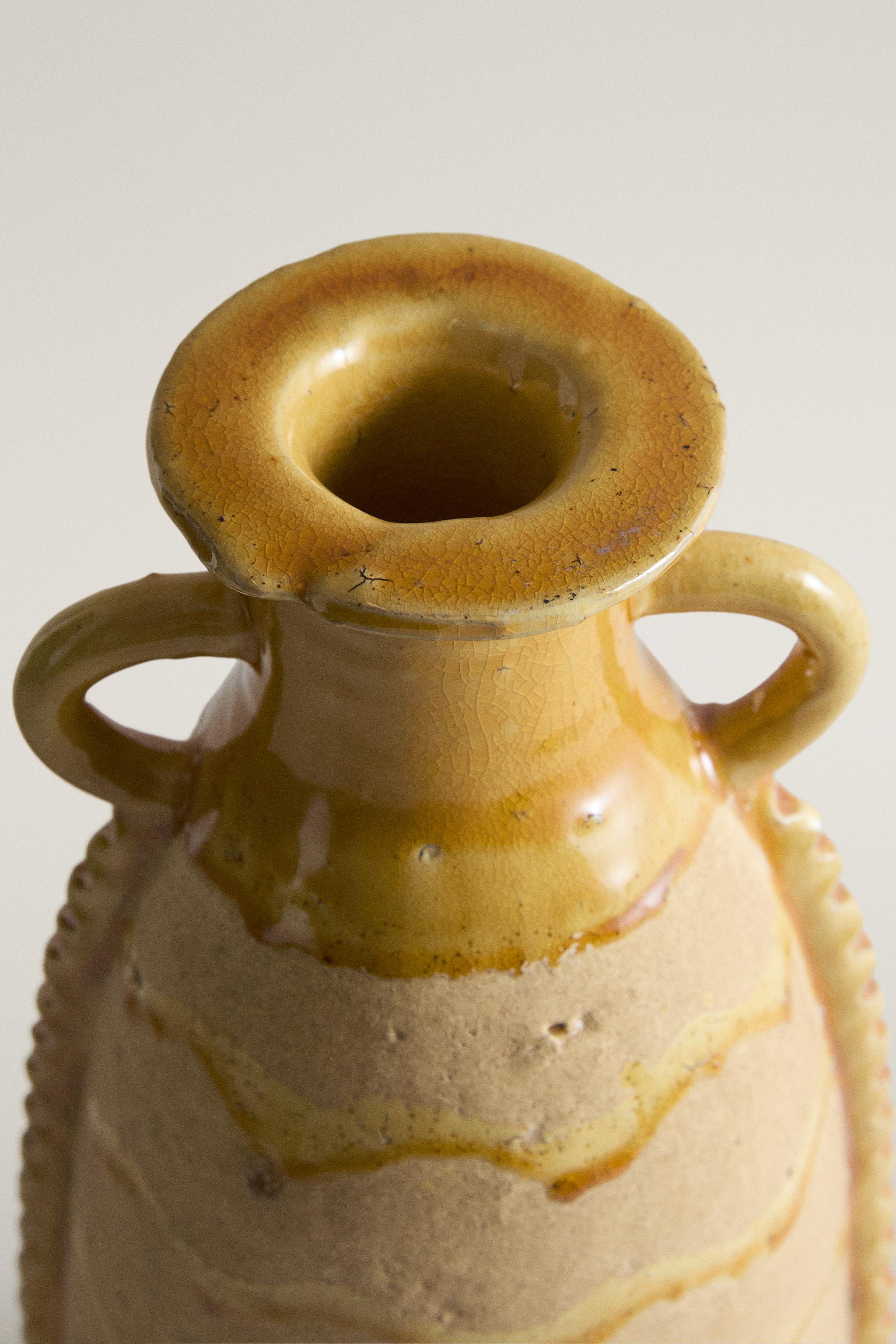 DECORATIVE TERRACOTTA VASE WITH HANDLES