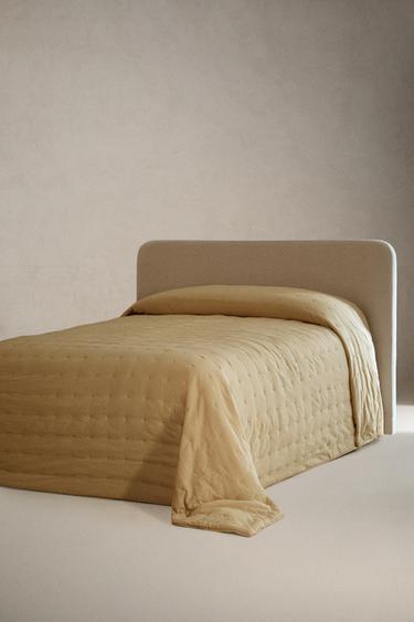LINEN AND COTTON QUILTED BEDSPREAD - Mustard by Zara - Image 1
