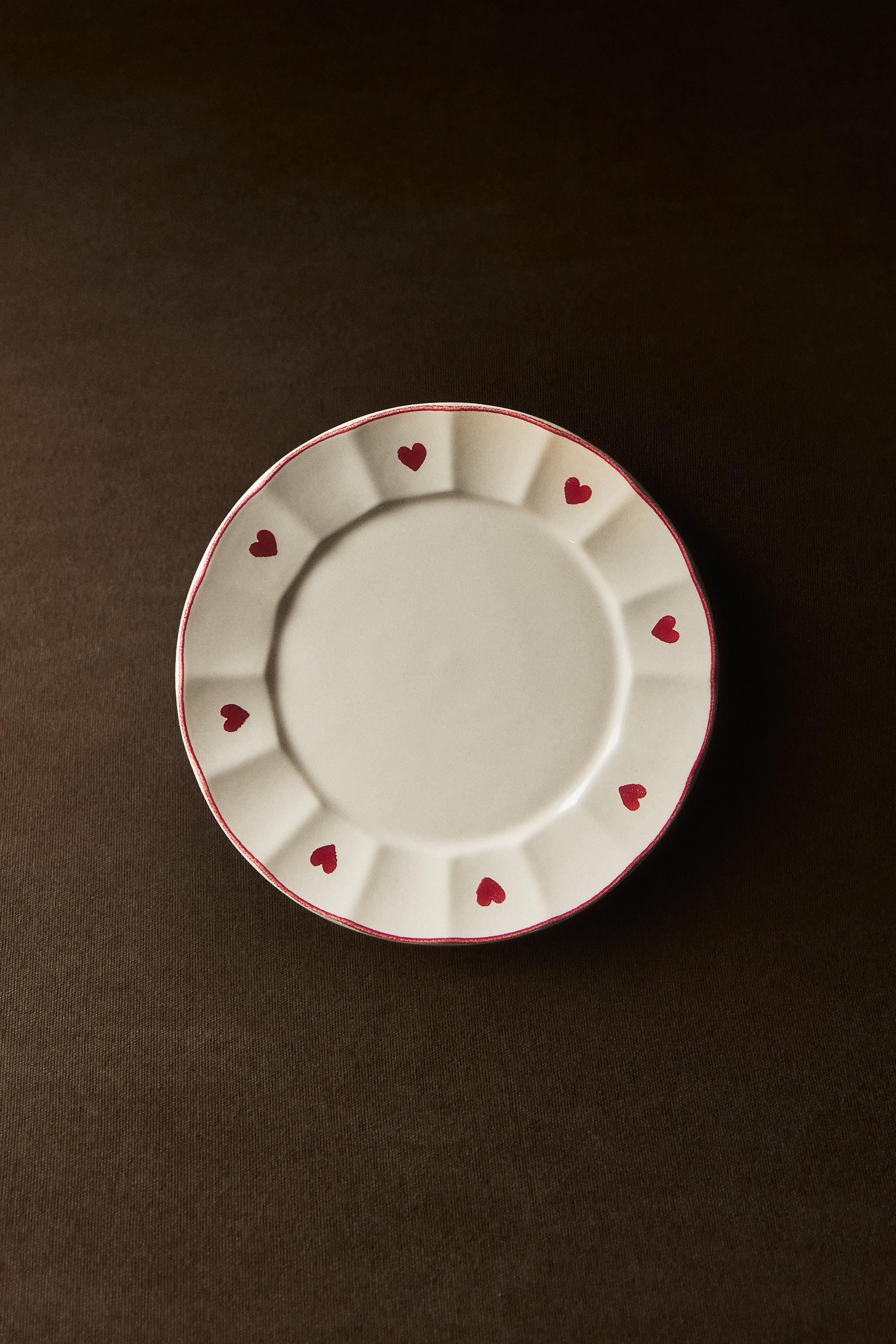 CHRISTMAS HEARTS DESSERT PLATE