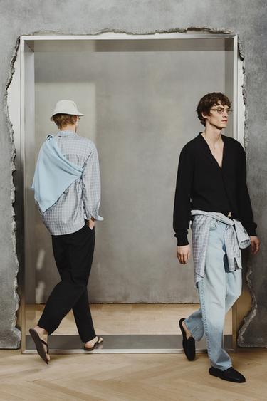 Zara Product image - 875 - Image 0