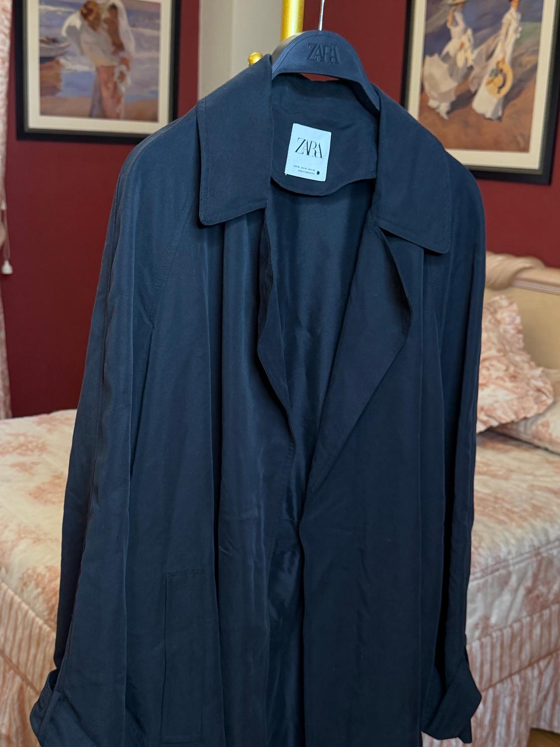 LOOSE-FITTING TRENCH COAT WITH POCKETS - Image 5