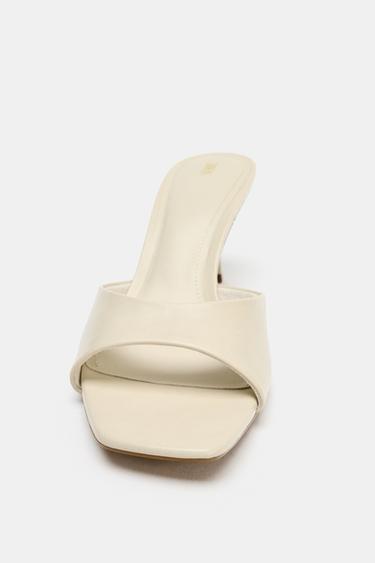 SANDALES À TALONS - Blanc écru de Zara - Image 3